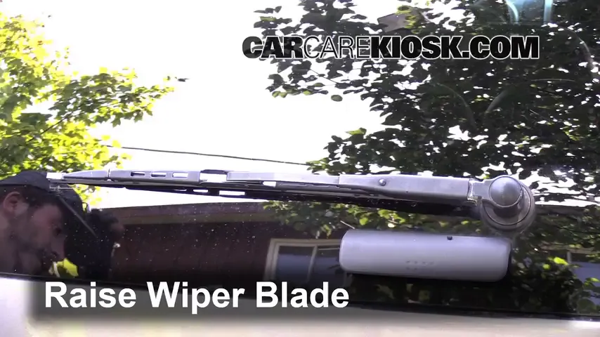 2006 Mercury Mountaineer Convenience 4.0L V6 Windshield Wiper Blade (Rear)